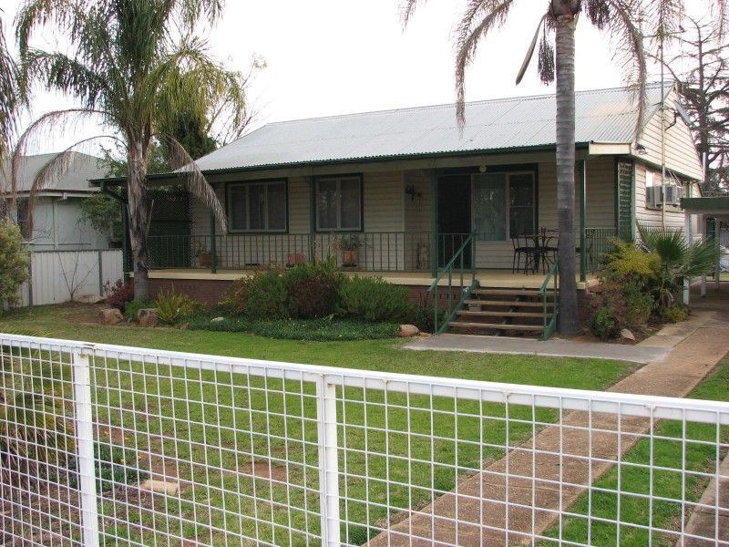 16 Forster Street, FORBES NSW 2871