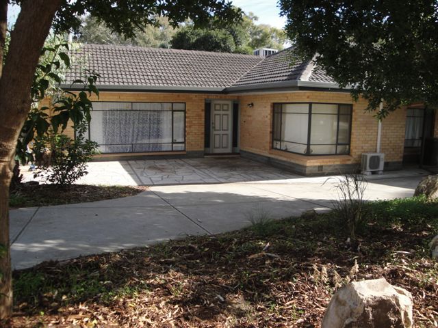 18 Harris Road, REDWOOD PARK SA 5097