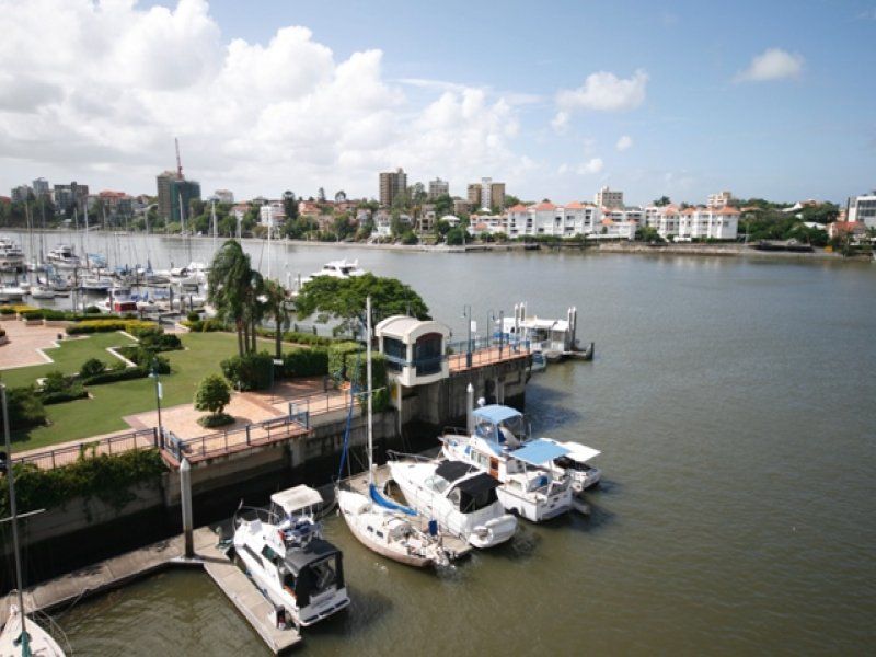 78 Cairns Street, KANGAROO POINT QLD 4169