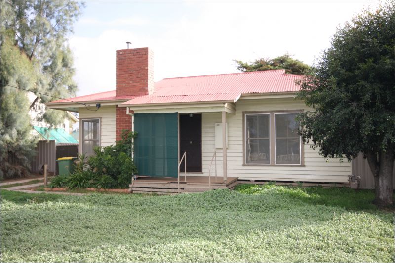 18 Hopetoun Street, ROCHESTER VIC 3561