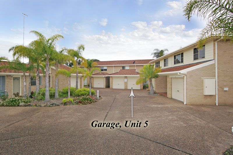 10-11 Richmond Close, BATEAU BAY NSW 2261