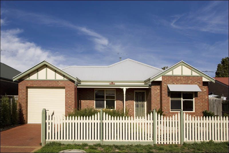 16 Francis Court, LARA VIC 3212