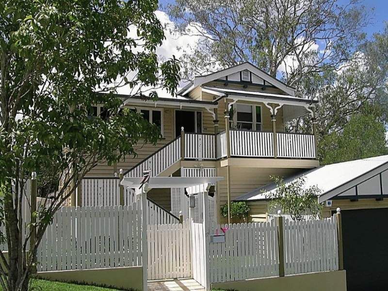 15 Brown Street, Bardon QLD 4065