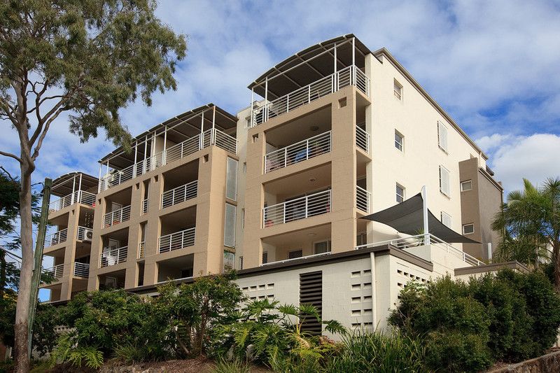 96 Norman Crescent, NORMAN PARK QLD 4170