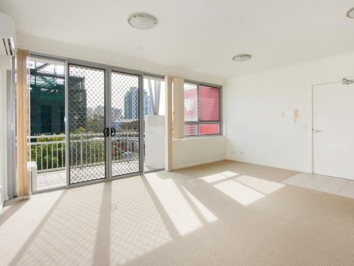43 Pebbles 13 23 Bright Avenue Labrador Qld Residential Unit Sold 43 Pebbles 13 23 Bright Avenue Labrador