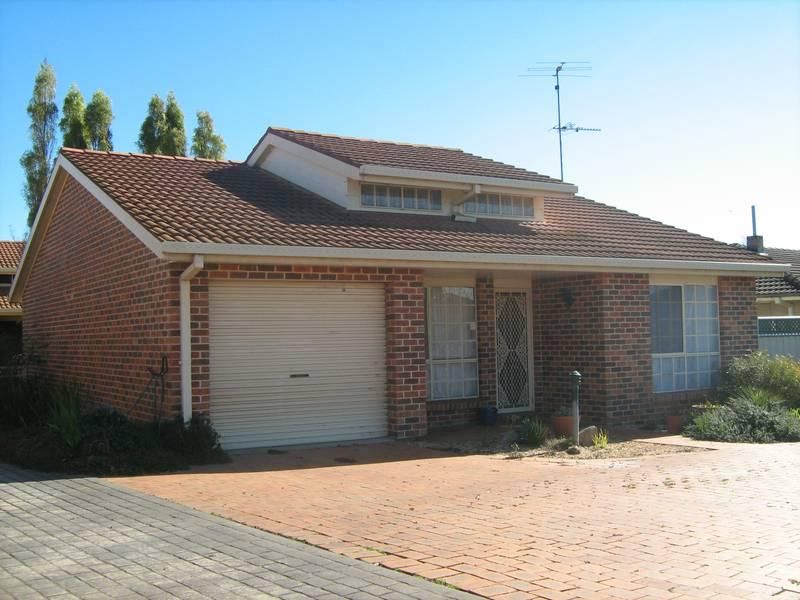 23 Thornhill Street, YOUNG NSW 2594