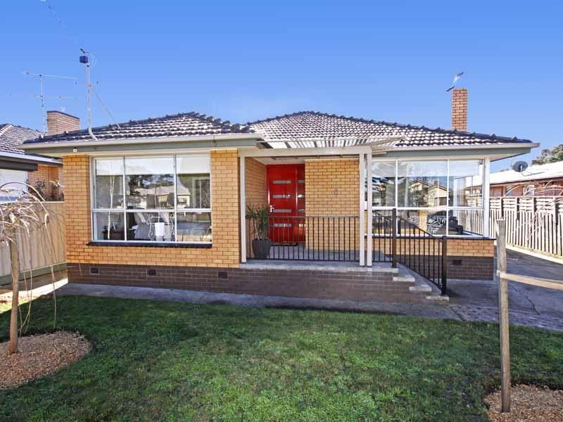 8 Quamby Avenue, HAMLYN HEIGHTS VIC 3215