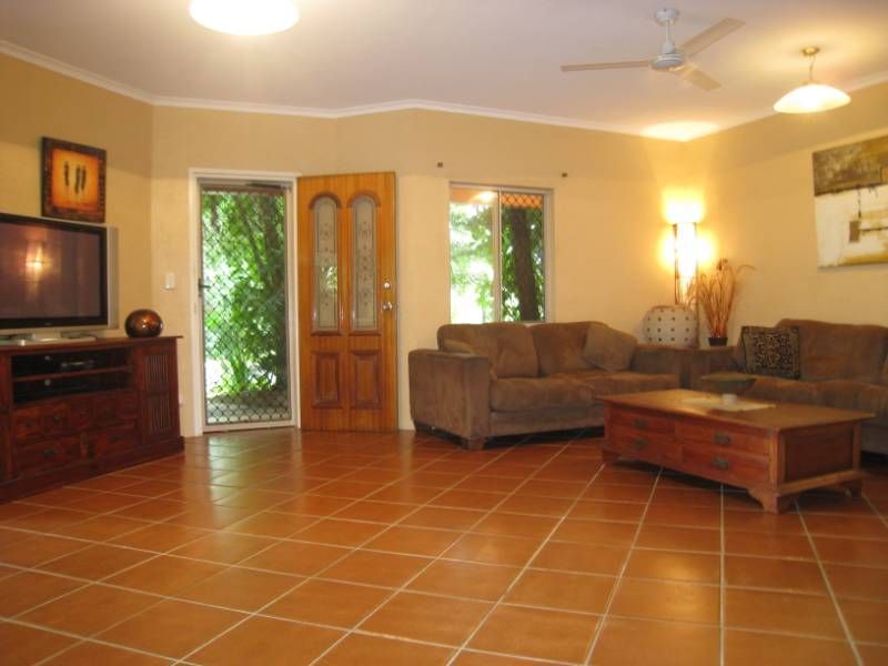 Machans Beach, QLD 4878