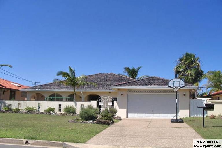 12 Roper Crescent, SYLVANIA WATERS NSW 2224