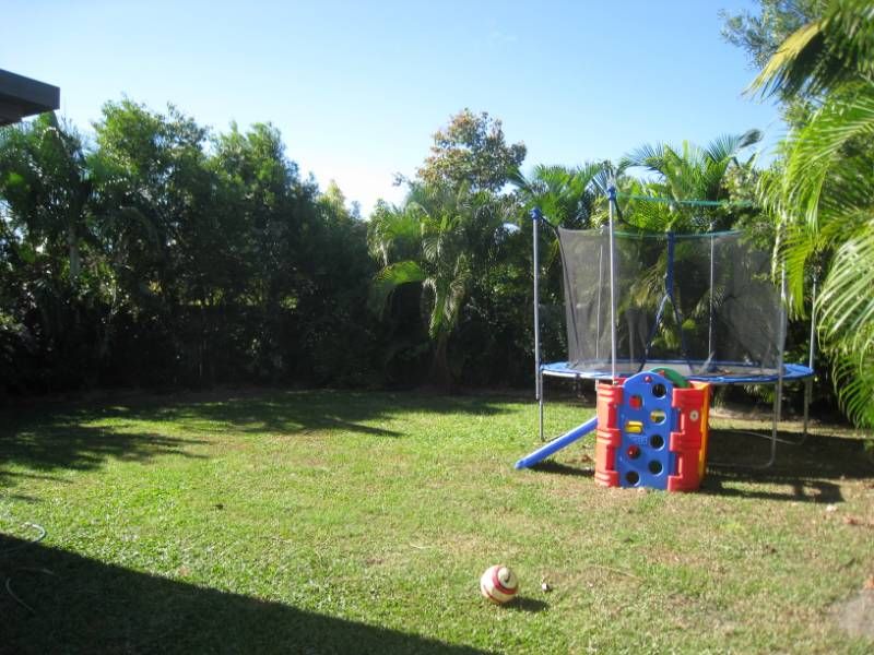 Kewarra Beach, QLD 4879
