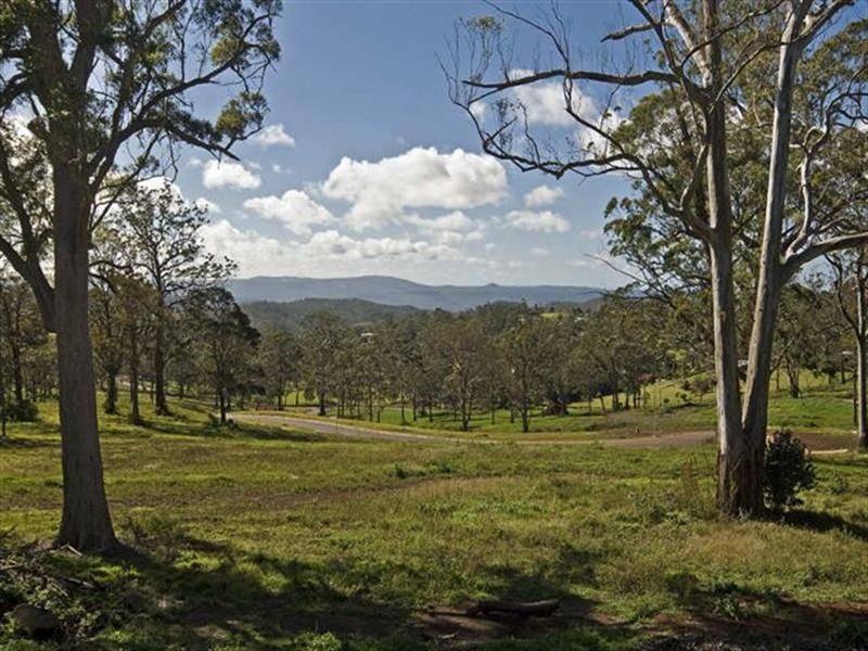6 Anna Maria Street, BLUE MOUNTAIN HEIGHTS QLD 4350