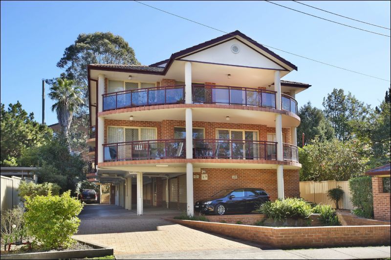 13 Park Avenue, WESTMEAD NSW 2145