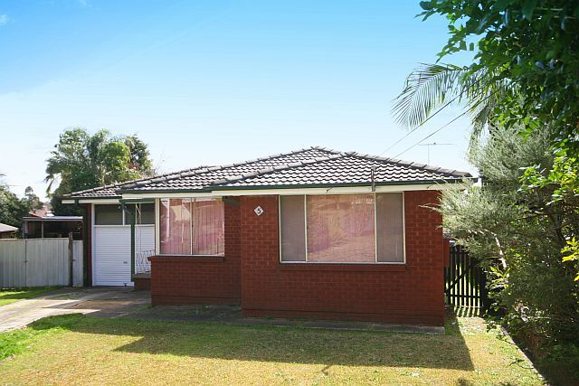 5 Belrose Court, BANKSTOWN NSW 2200