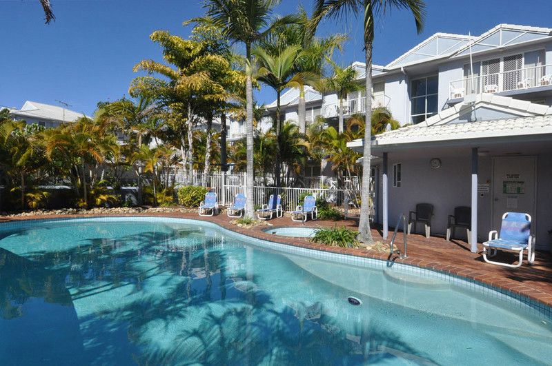 12 Whiting Street, LABRADOR QLD 4215