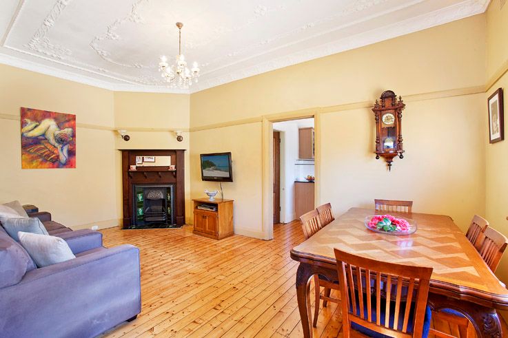 15 Warwillah Road, RUSSELL LEA NSW 2046
