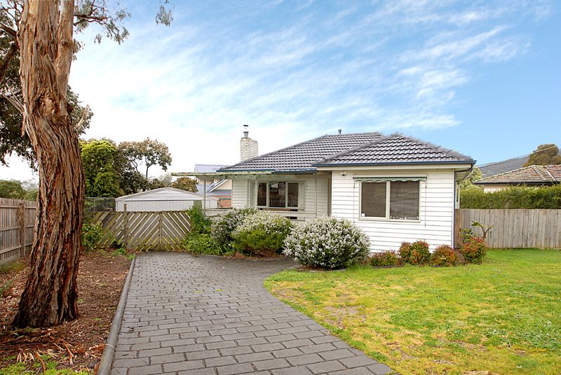 1 Sykes Avenue, FERNTREE GULLY VIC 3156
