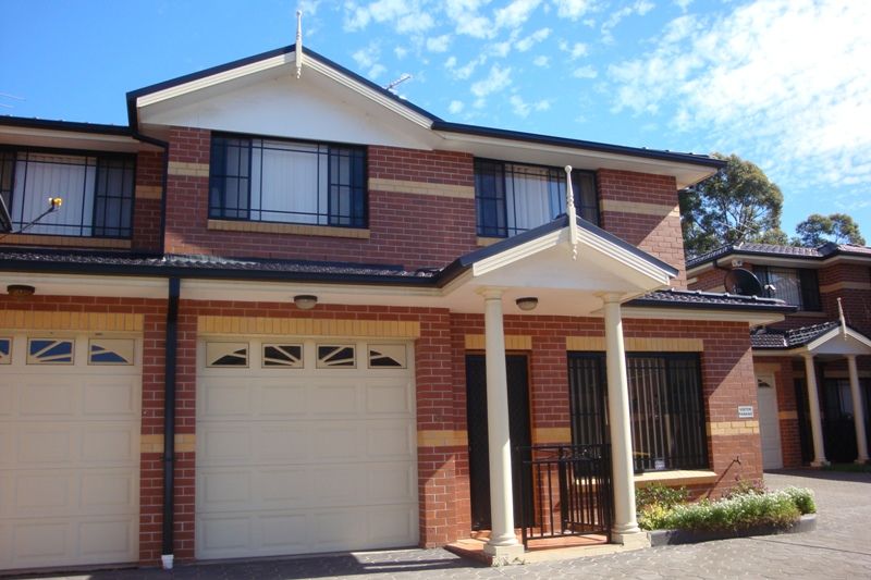 10-12  Justin Street, SMITHFIELD NSW 2164