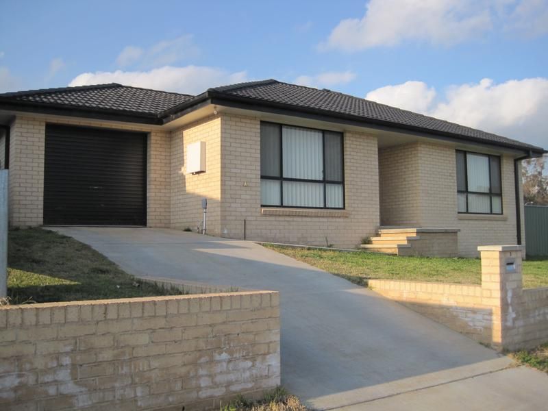 1-3 Giugni Place, YOUNG NSW 2594