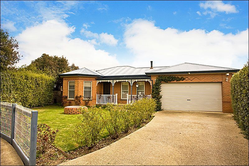 9 Moore Court, KILMORE VIC 3764