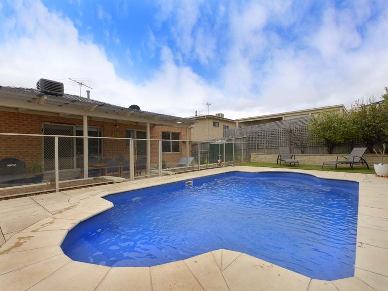 69 Leigh Road, HIGHTON VIC 3216