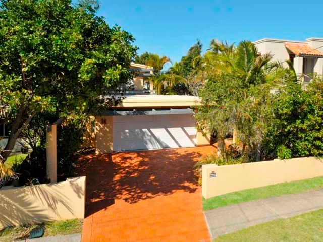 16 Santa Monica Road, MIAMI QLD 4220