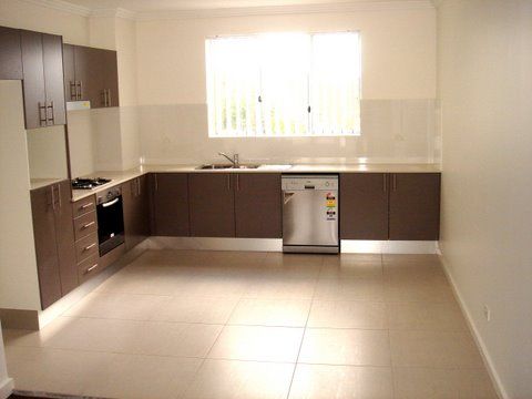 2-12 Civic Avenue, PENDLE HILL NSW 2145