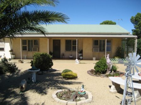 2 Cane Avenue, ARDROSSAN SA 5571