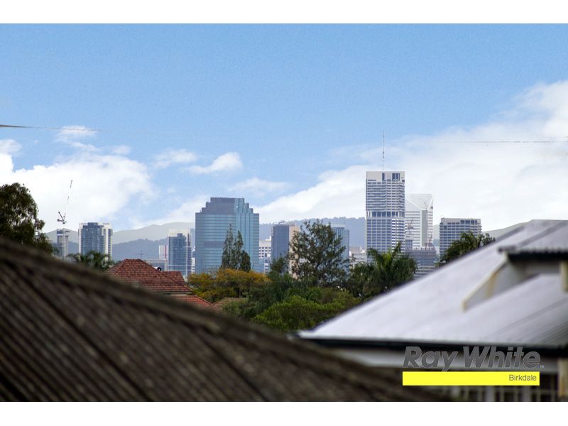 38 Boundary Road, CAMP HILL QLD 4152