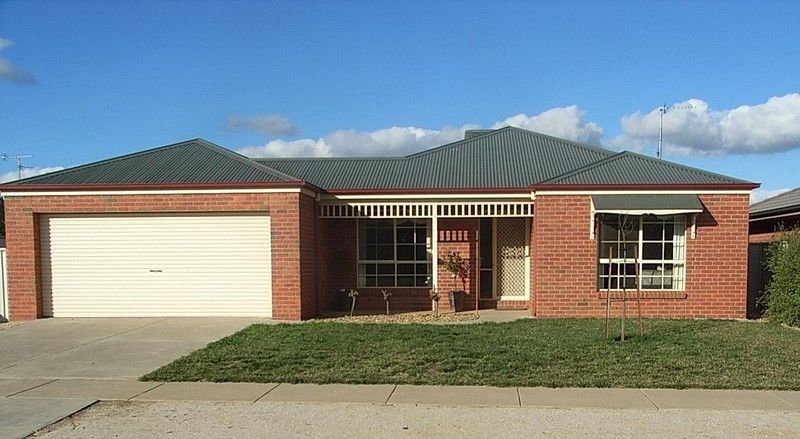 16 Aberdeen Way, MOAMA NSW 2731