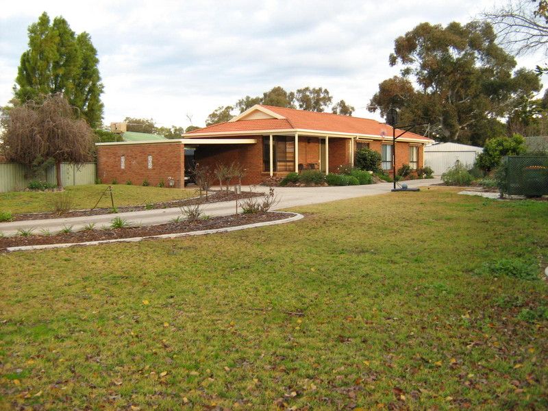 24 Clarke Street West, HOWLONG NSW 2643