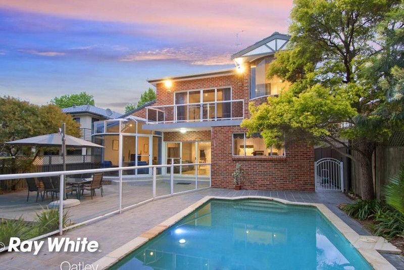 11 Whitfield Parade, HURSTVILLE GROVE NSW 2220