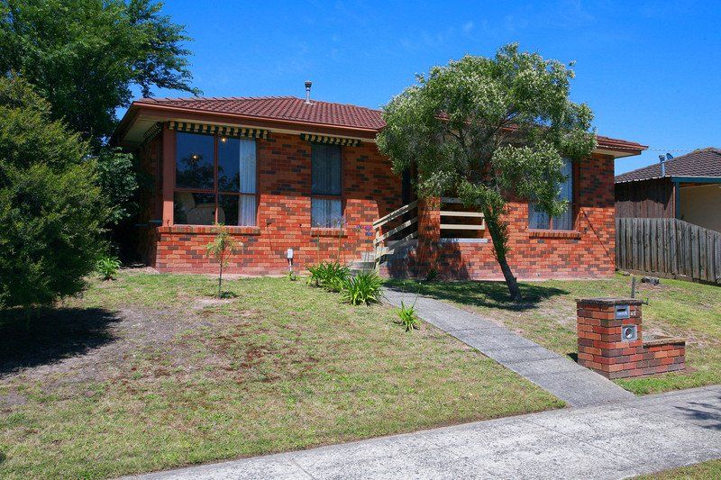 42 Huntington Drive, HAMPTON PARK VIC 3976