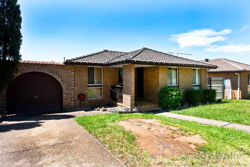 5 Burramy Close, BOSSLEY PARK NSW 2176