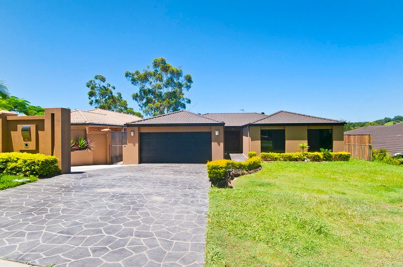 5 Casey Close, CURRUMBIN WATERS QLD 4223