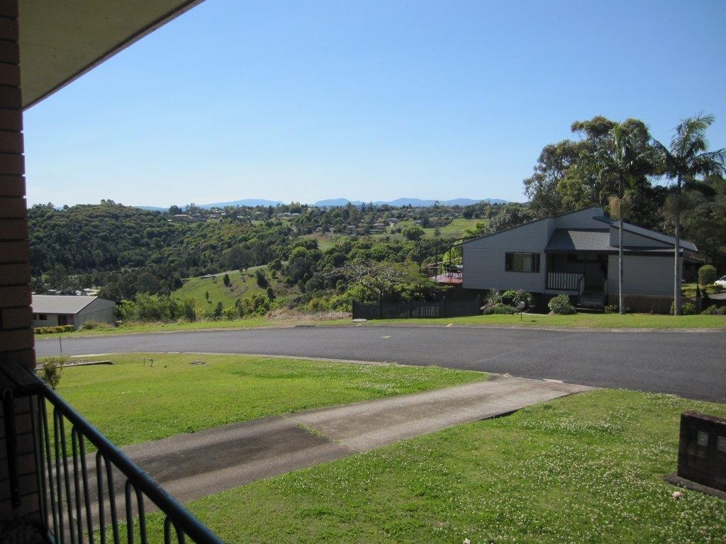 10 Westview Drive, GOONELLABAH, NSW 2480