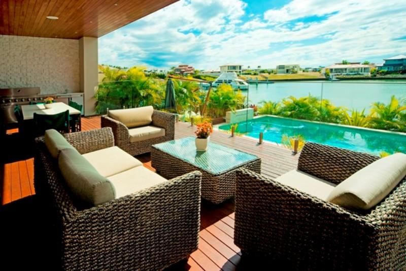 2231 Glengallon Way, HOPE ISLAND, QLD 4212