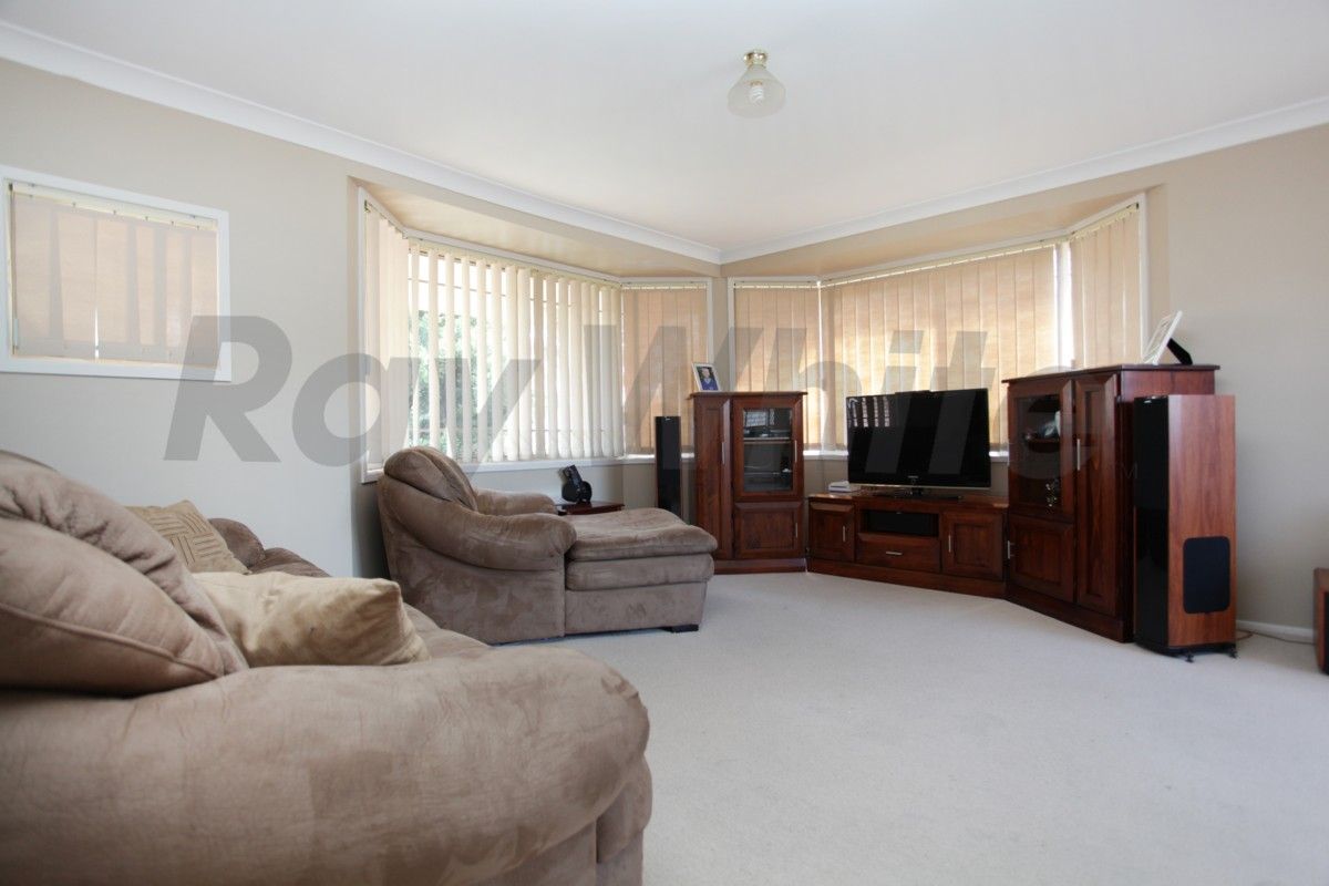 5 Condor Place, GLENMORE PARK, NSW 2745