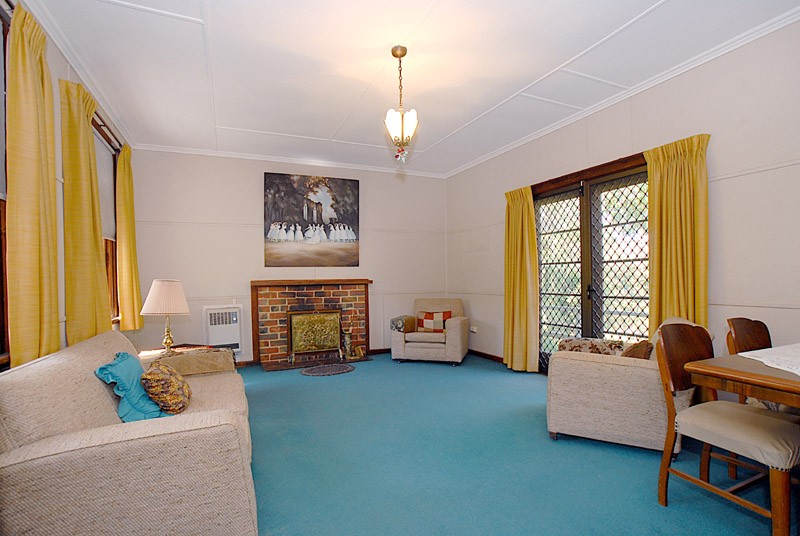 55 The Avenue, FERNTREE GULLY, VIC 3156