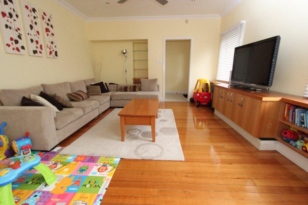 33 Lily Street, HAMLYN HEIGHTS, VIC 3215