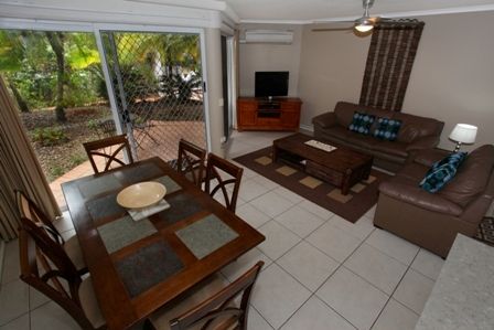 4/50 Burnett Street, MOOLOOLABA, QLD 4557