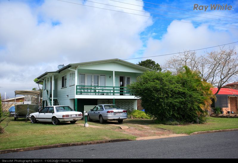 11 Moonbi Street, SCARNESS, QLD 4655
