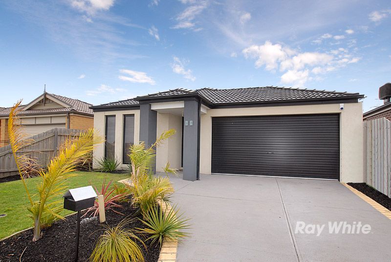 53 Calais Circuit, CRANBOURNE, VIC 3977