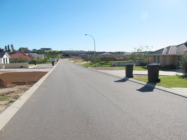 17 Reef Boulevard, DRUMMOND COVE, WA 6532