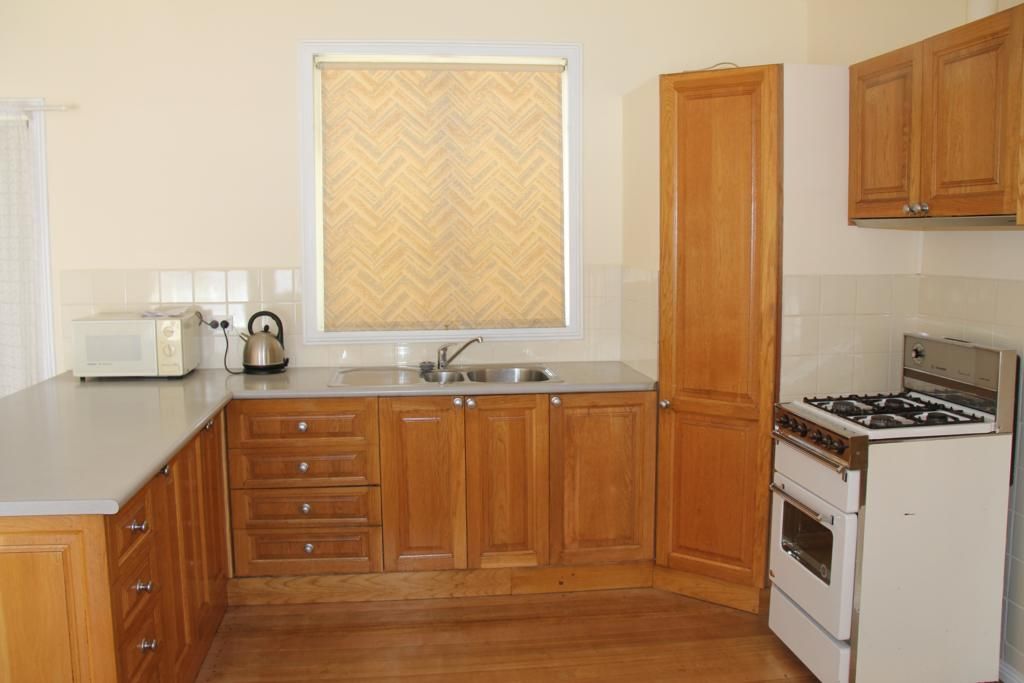 25 Playne Street, HEATHCOTE, VIC 3523