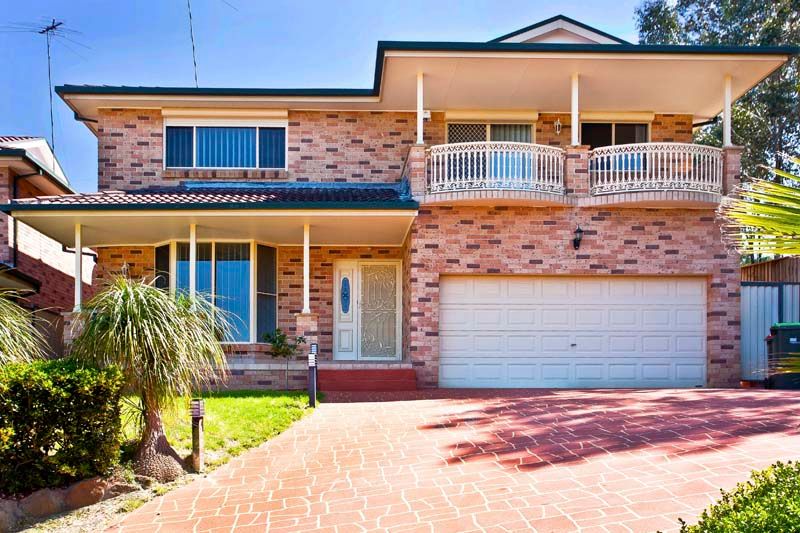12 Earl Place, CECIL HILLS NSW 2171