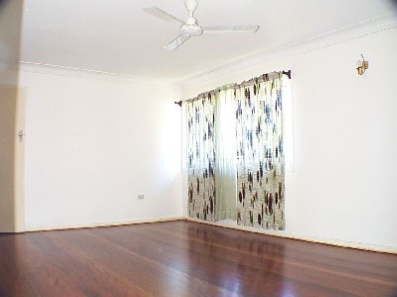 2/233  Shaw Road, WAVELL HEIGHTS, QLD 4012