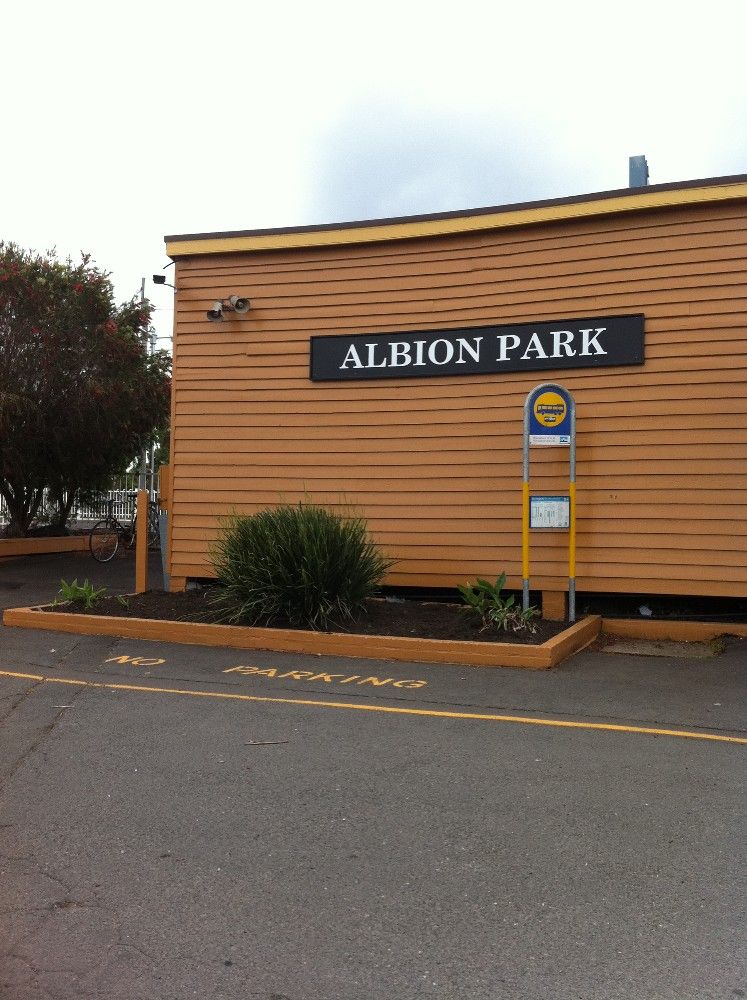 129 Princes Highway, ALBION PARK RAIL, NSW 2527