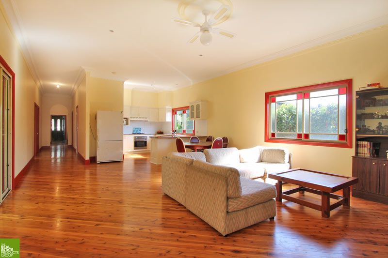 12 Yallah Street, ALBION PARK RAIL, NSW 2527