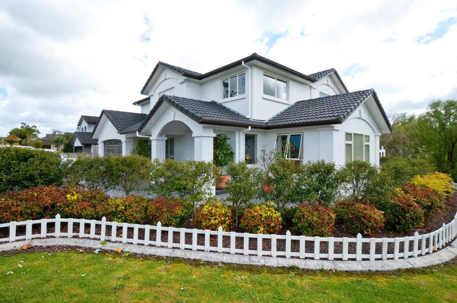 1 English Oak Drive, ALBANY, North Shore City