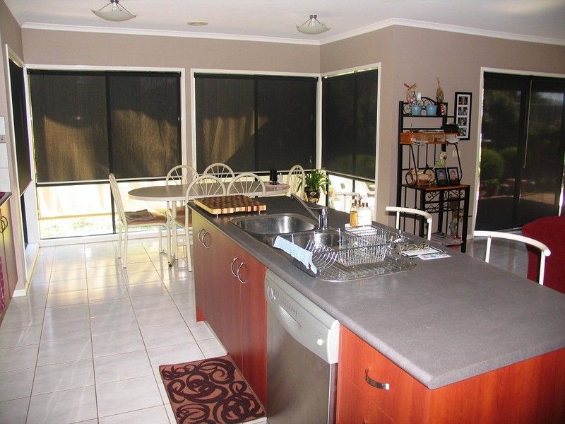 19 Lomandra Bowl, MELTON WEST, VIC 3337